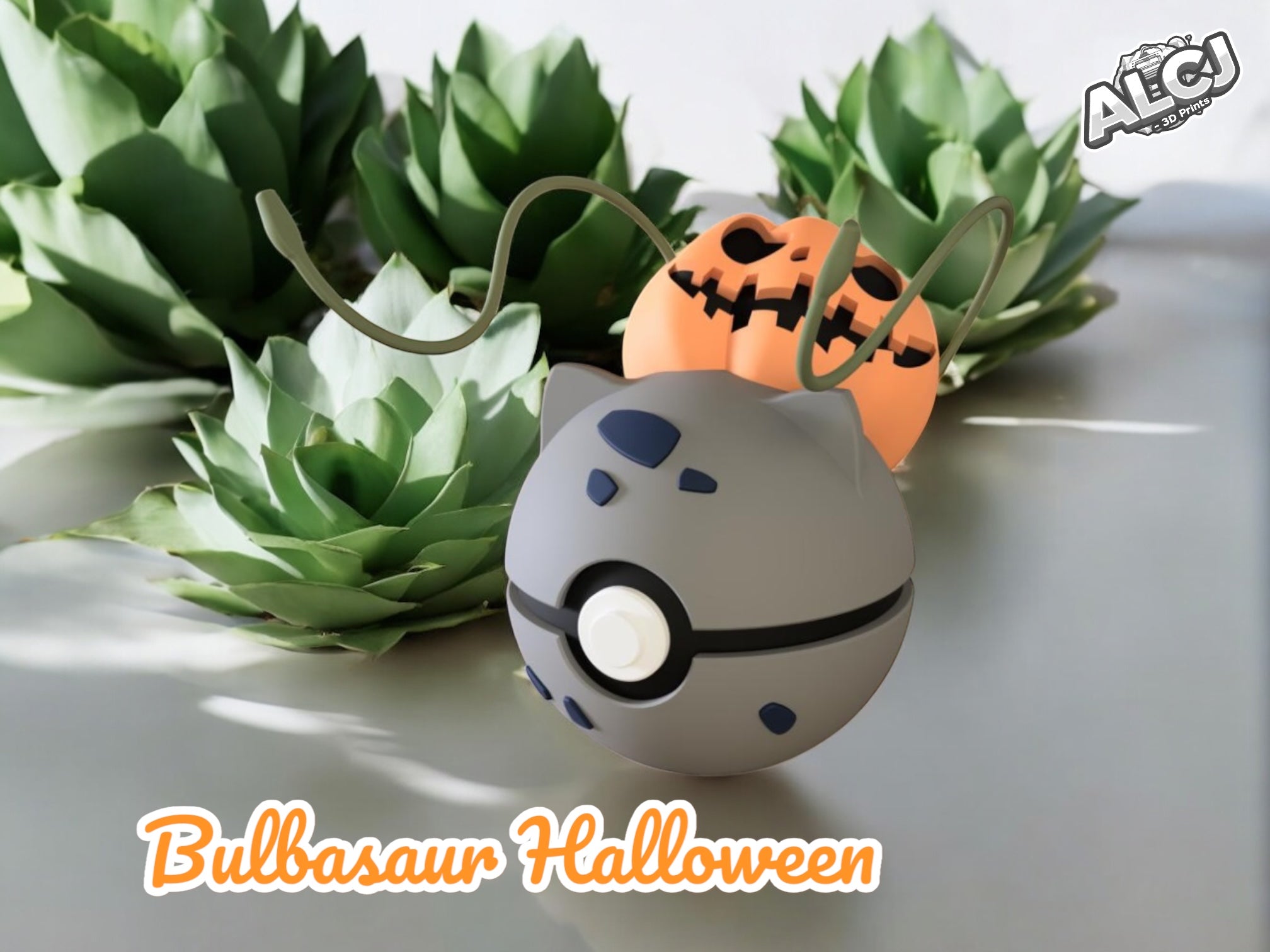 Bulbasaur Halloween PokeBall (Special)