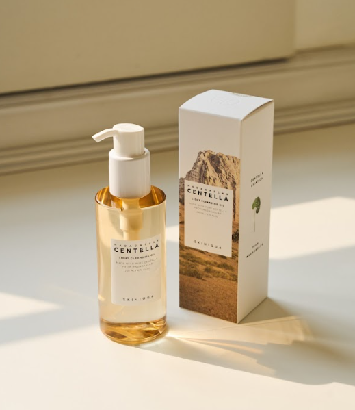 Madagascar Centella Light Cleansing Oil